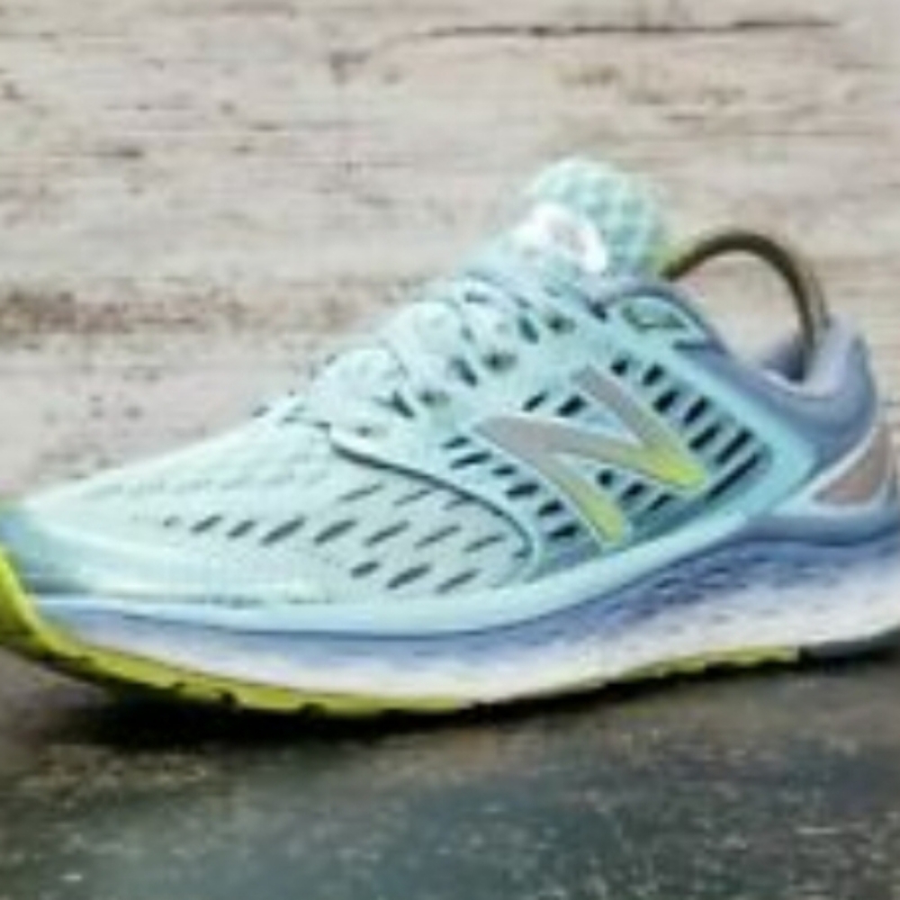New balance 1080 size 8.5